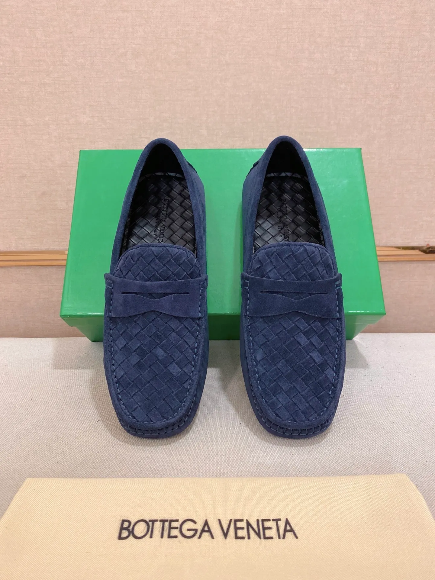 Men's shoes 💰 400💰 (Niu Li + Niu Pad) [BV] latest hot style‼ ️Casual men's shoes, uppers imported deer pattern first-layer cowhide ➕Full imported cowhide lining✔️Exquisite workmanship, excellent foot feel, special rubber soles✔️, cool and fashionable, the latest fashion, fashionable outsole, hurry up. Code number: 38-44 (can be customized to 37.45, non-refundable)